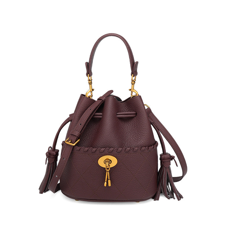 European and American First Layer Cowhide Women's New Genuine Leather Handbag Trendy Bucket Bag Tassel Niche Drawstring Shoulder Crossbody Bag
