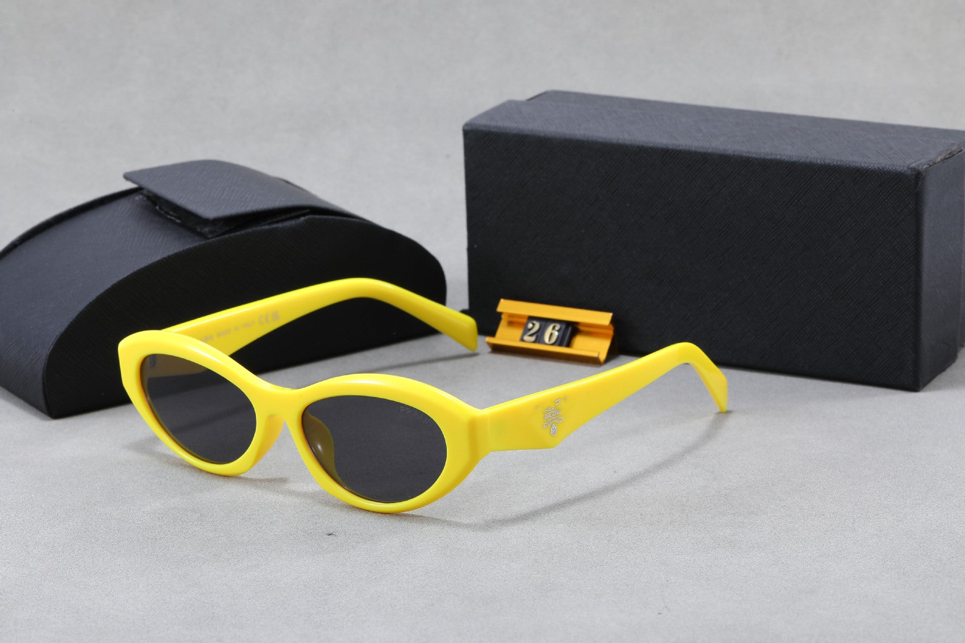 P Home25New26z Sunglasses Plate Men and Women Sunglasses High Sense Cat Eye retro Sunglasses UV Protection