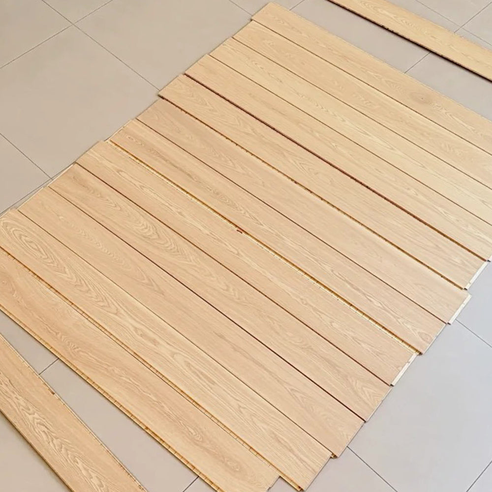 Engineered Ash Hardwood Flooring Custom Natural Wood Floor UV Oil Finish Traditional Design Waterproof Anti-Slip Outdoor Use