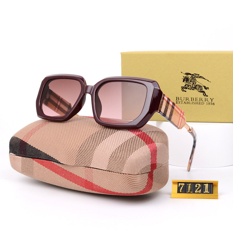 Large Frame B European and American retro women's letter sunglasses ins Internet Celebrity Street Style Square Sunglasses Trendy Versatile Fashion Big Brand
