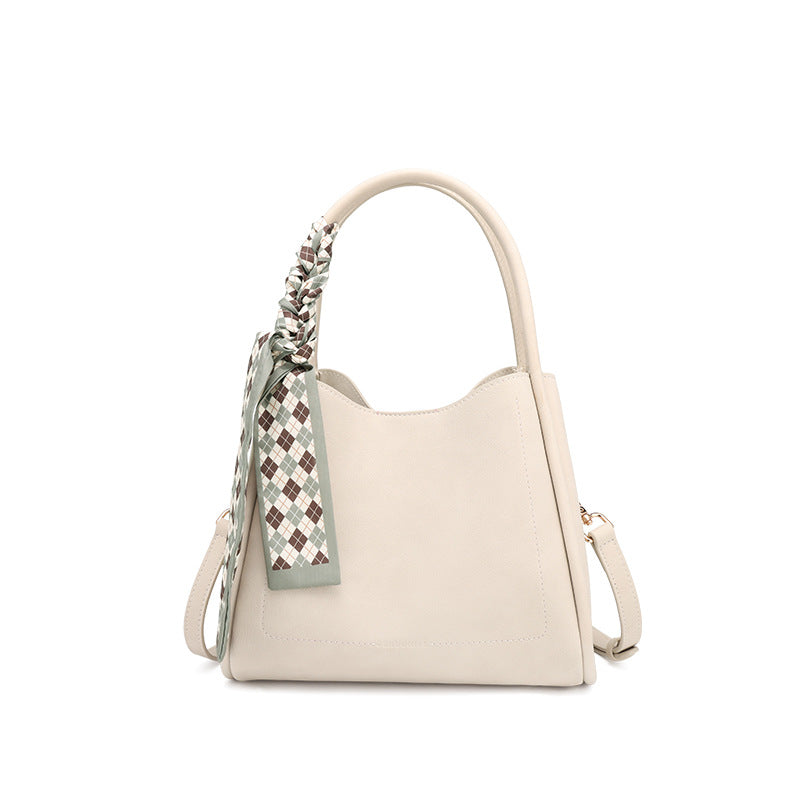 European and American New Bucket Bag Versatile Handbag Large Capacity Showy Basket Bag Women's Fashion Light Luxury Single Shoulder Crossbody Bag