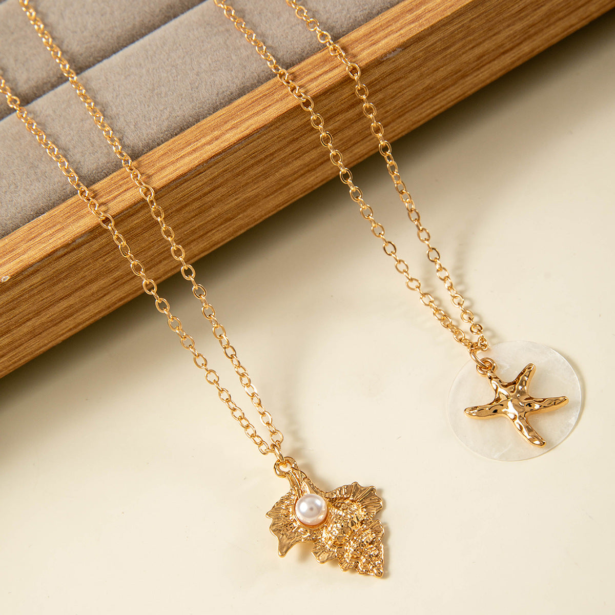 Jewelry Beaded Necklace Beach Imitation Pearl Necklace Starfish Shell Retro Vacation Small Multi-layer Necklace for Women