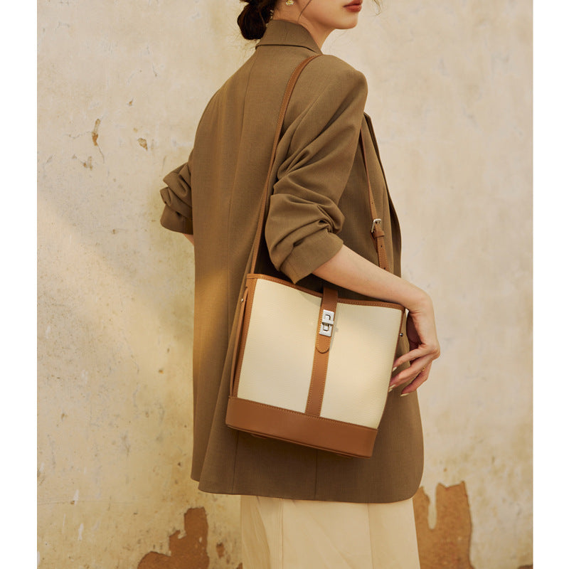 European and American Retro Large Capacity Single Shoulder Bucket Bag Daily Use Top Layer Cowhide Crossbody Women's Bag