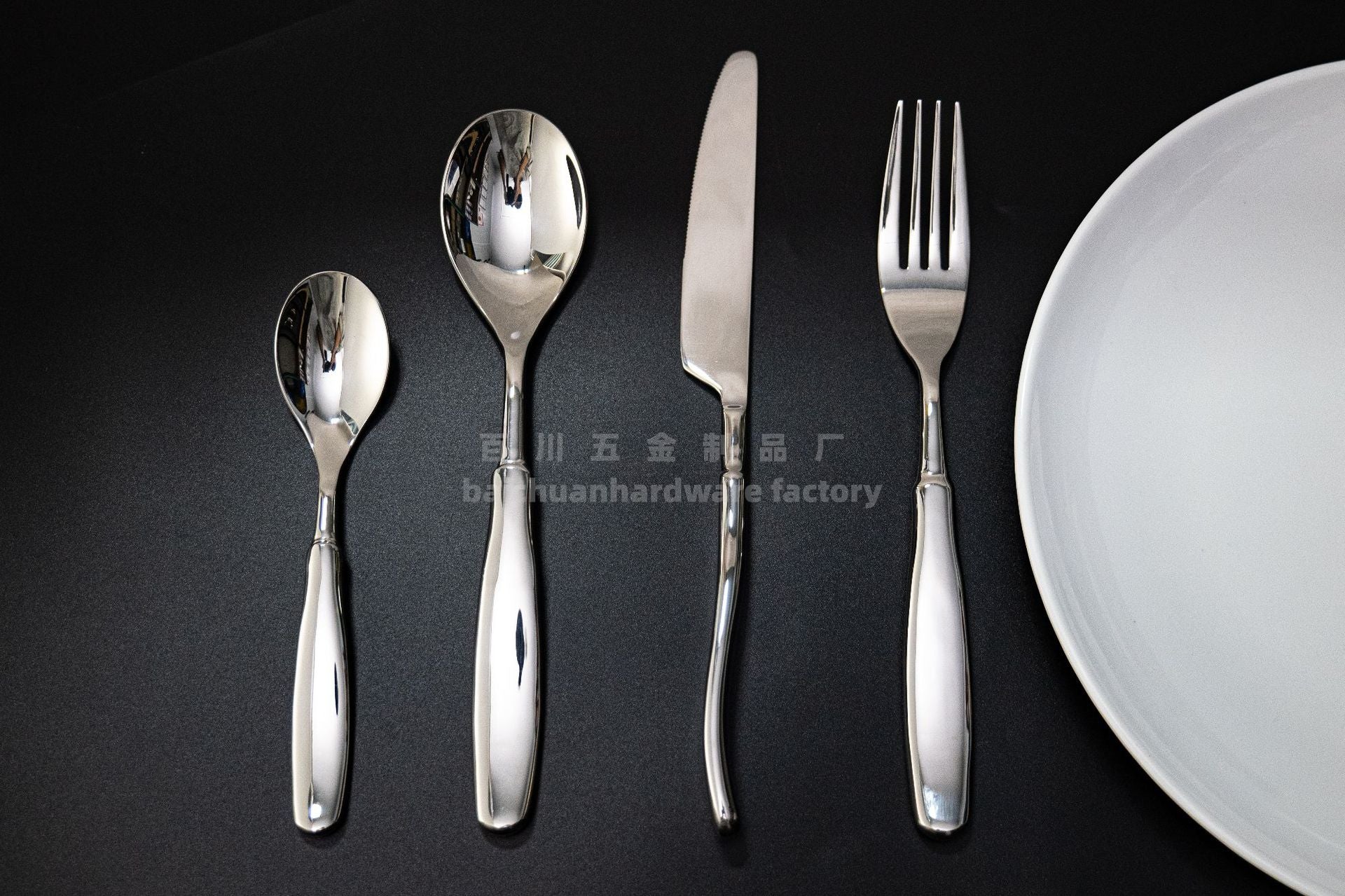 304Stainless Steel Knife Fork Spoon Thickened Tableware Western Hotel High-end Aesthetic Steak Knife Fork Spoon Forged Design