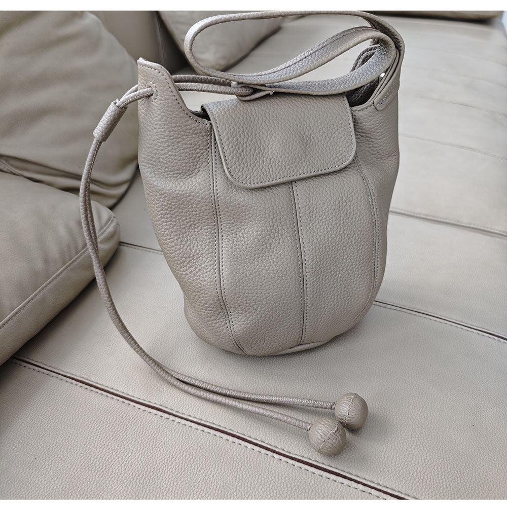 Genuine Leather Bucket Bag2025Autumn and Winter New Women's Bag Casual Fashion Versatile Single Shoulder Crossbody Large Capacity Pumpkin Bag