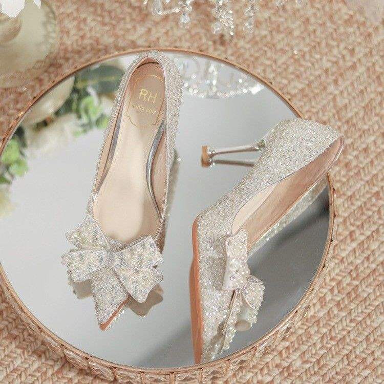 silver Wedding Shoes2025New White Wedding Shoes with Crystal Bow Fairy Style Bridesmaid Stiletto High Heels Trendy