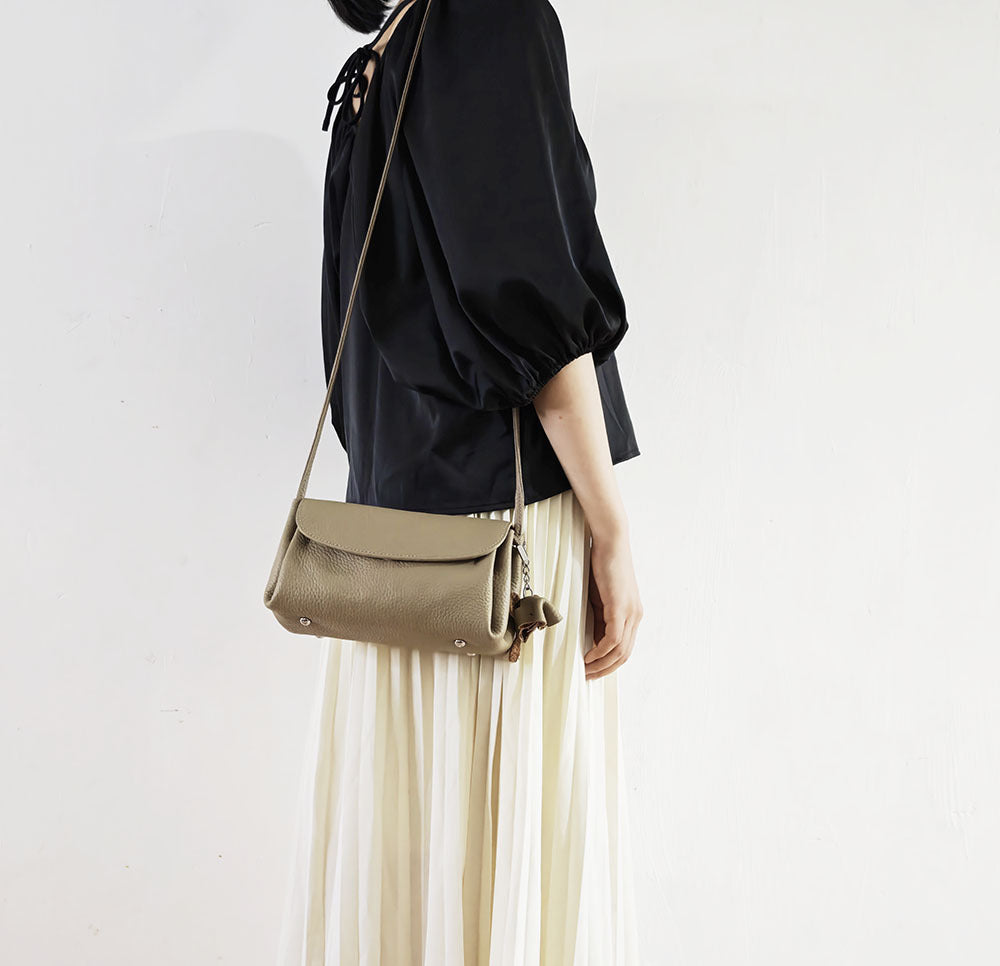 Genuine Leather Small Square Bag Daily Simple Women's Bag2025New Casual Little Elephant Commuting Versatile Cover Head Single Shoulder Crossbody Bag