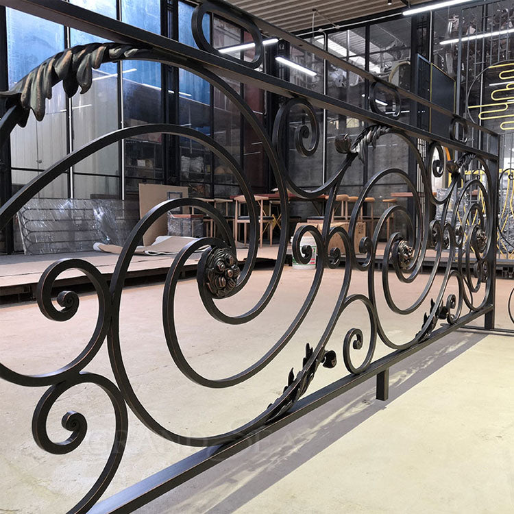 Foshan Factory Best Quality Iron Balcony Railings Designs