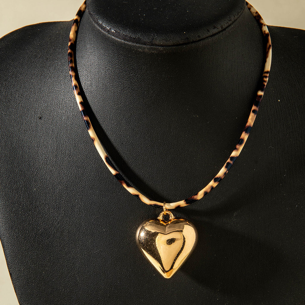European and American Fashion Accessories Melad Leopard Print Exaggerated Necklace  Heart Pendant Vintage High-End Necklace