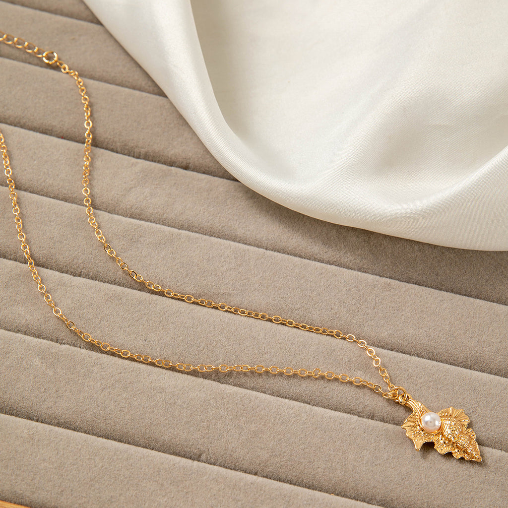 Jewelry Beaded Necklace Beach Imitation Pearl Necklace Starfish Shell Retro Vacation Small Multi-layer Necklace for Women