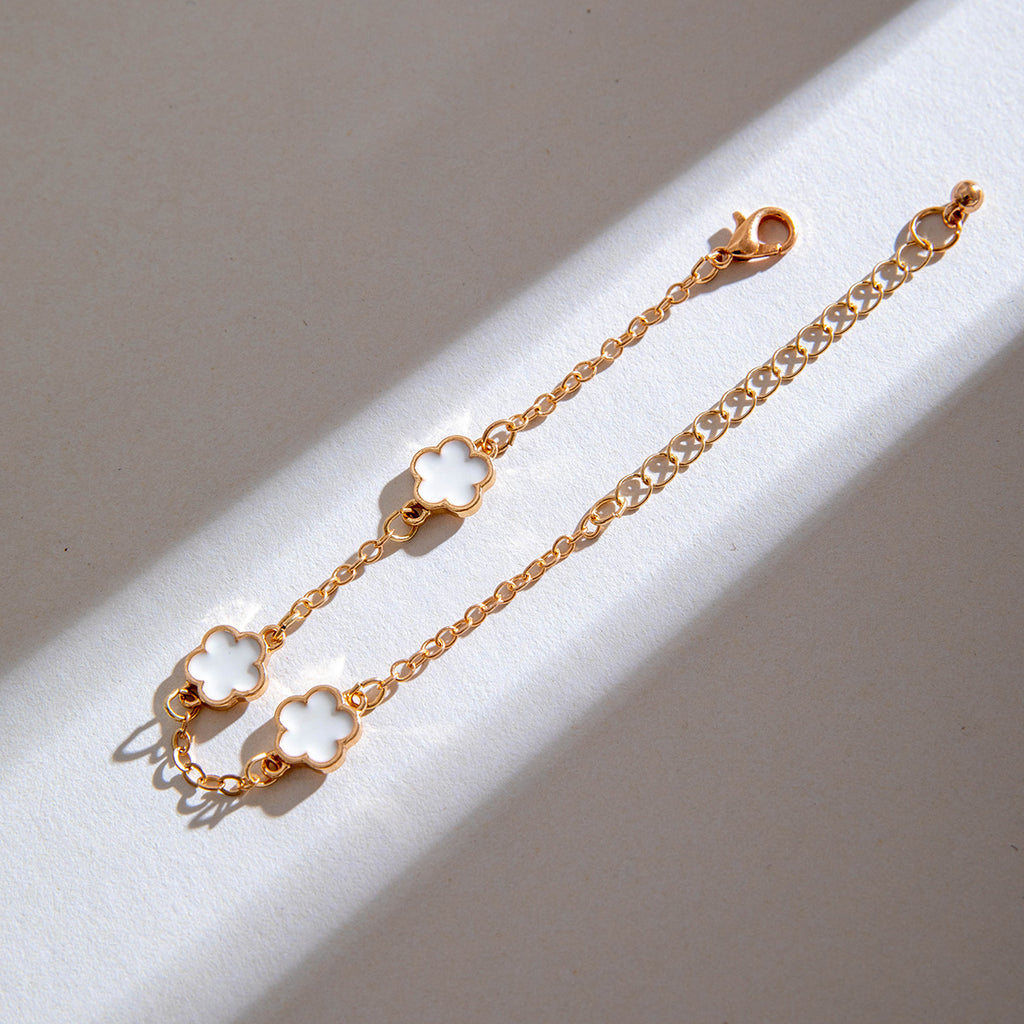 European and American Fashion Alloy Inlaid Diamond Five-Leaf Clover Bracelet Jewelry Three-Piece Set Simple Geometric Smooth Bracelet Wholesale