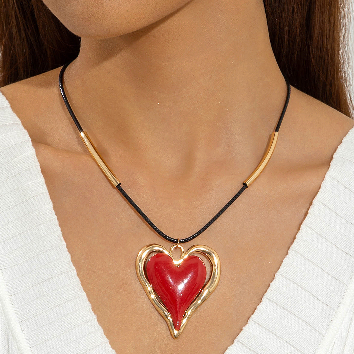European and American New Style Personality Mesh Round Pendant Necklace for Women Elegant Simple Textured Round Pendant Rope Chain Necklace