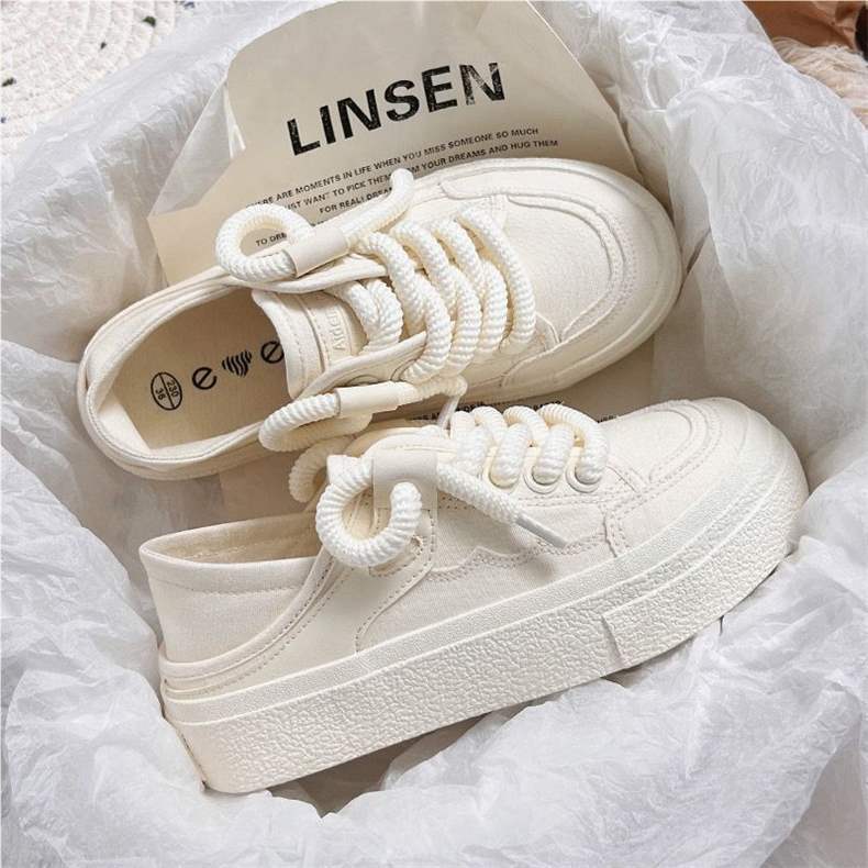 Women's Canvas Shoes with Heel Step and Half Slipper Design2025Summer New Niche Original Versatile White Sneakers to Match Dresses Women's Shoes