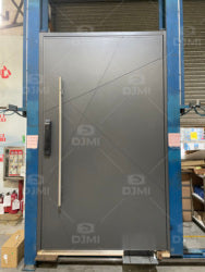 UK Style Portes Pour Maisons Modern Security Pivot Door Modern Exterior Expensive Doors for Houses Exterior Front Entry Doors