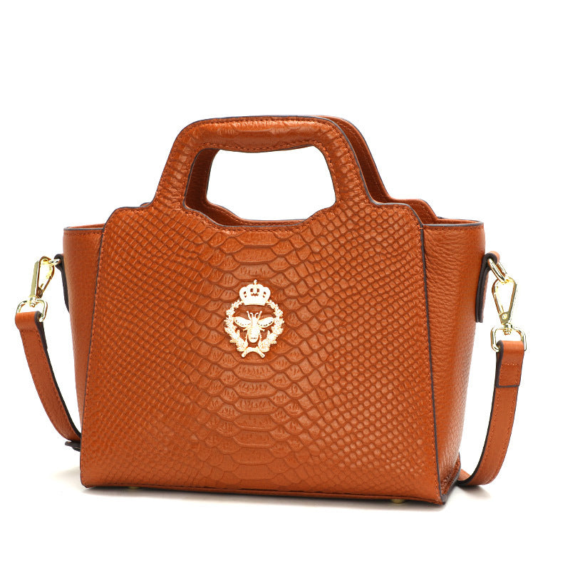 Spring and Autumn New European and American Fashion Women's Bag Fashion Handbag Large Personality Niche Versatile Handheld Crossbody Women's Bag