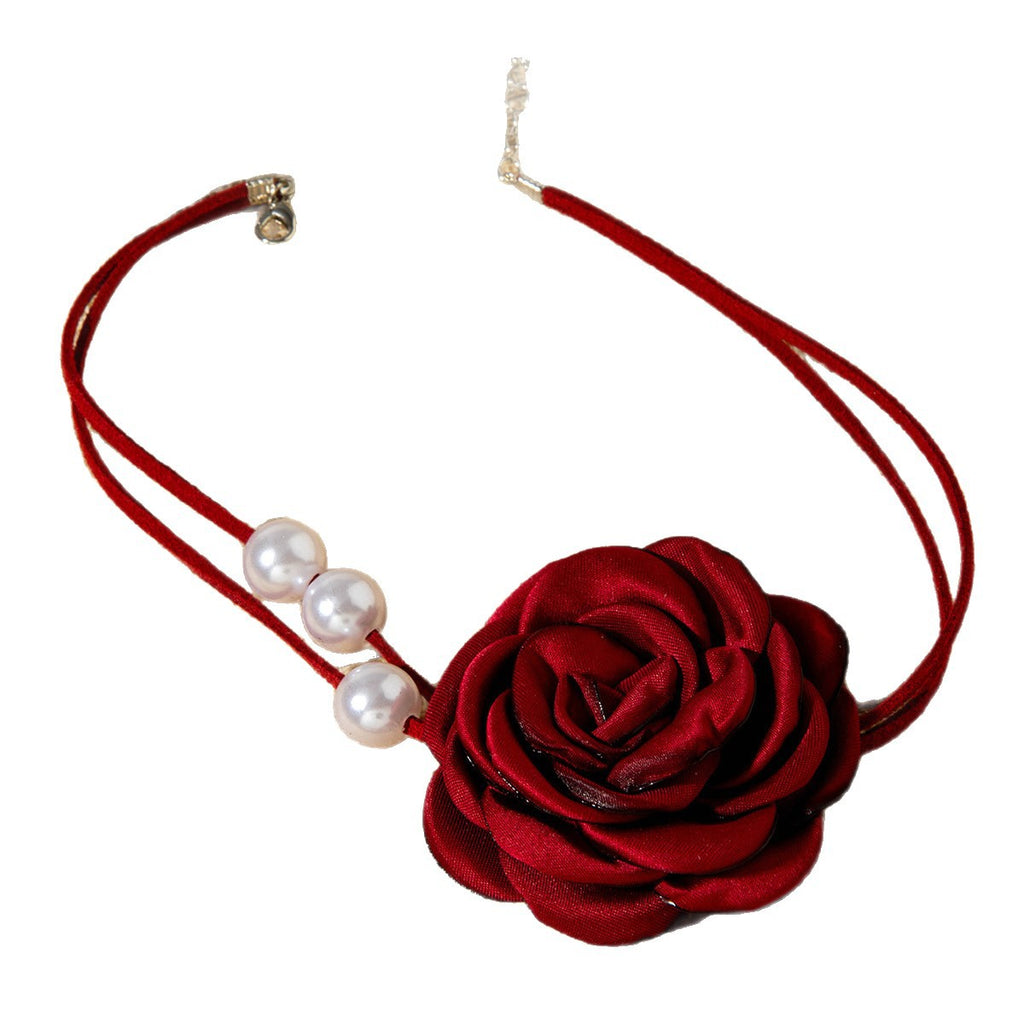 European and American Style Jewelry High-End Rose Camellia Burnt Edge Necklace Fashionable Simple Pearl Pendant Necklace Wholesale