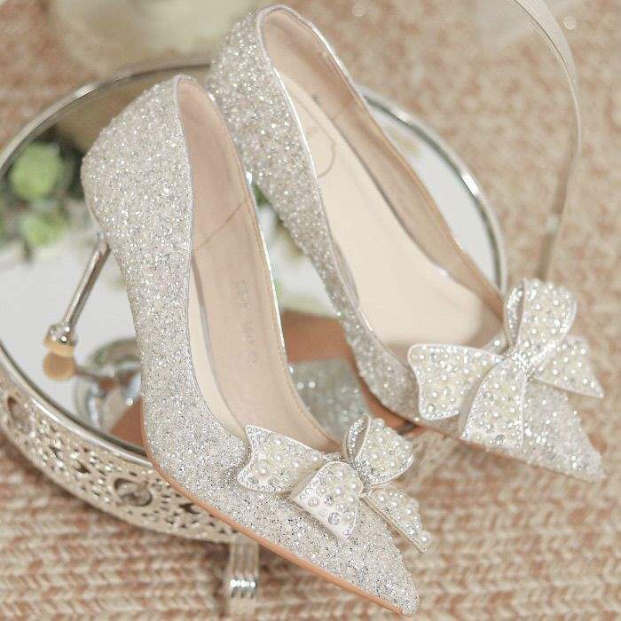 silver Wedding Shoes2025New White Wedding Shoes with Crystal Bow Fairy Style Bridesmaid Stiletto High Heels Trendy