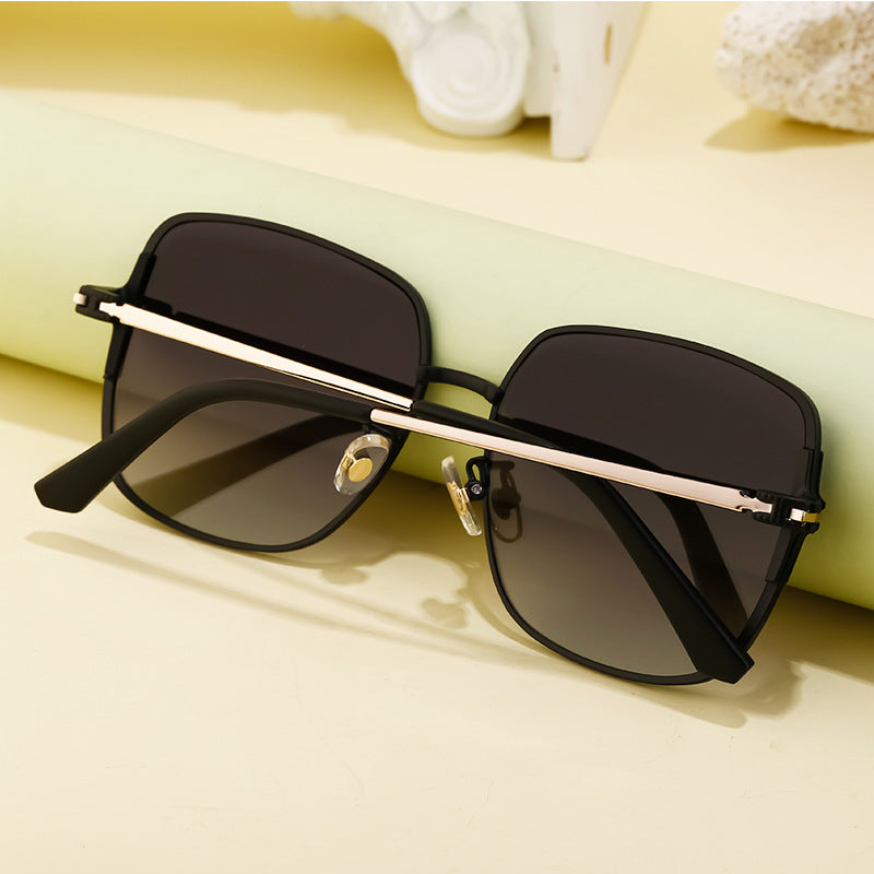 2025New European and American Fashion Square Frame Polarized Sunglasses for Women High-end Outdoor Sun Protection Sunglasses Wholesale