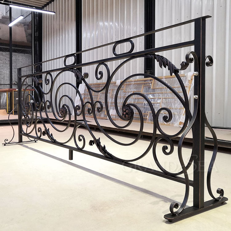 Foshan Factory Best Quality Iron Balcony Railings Designs