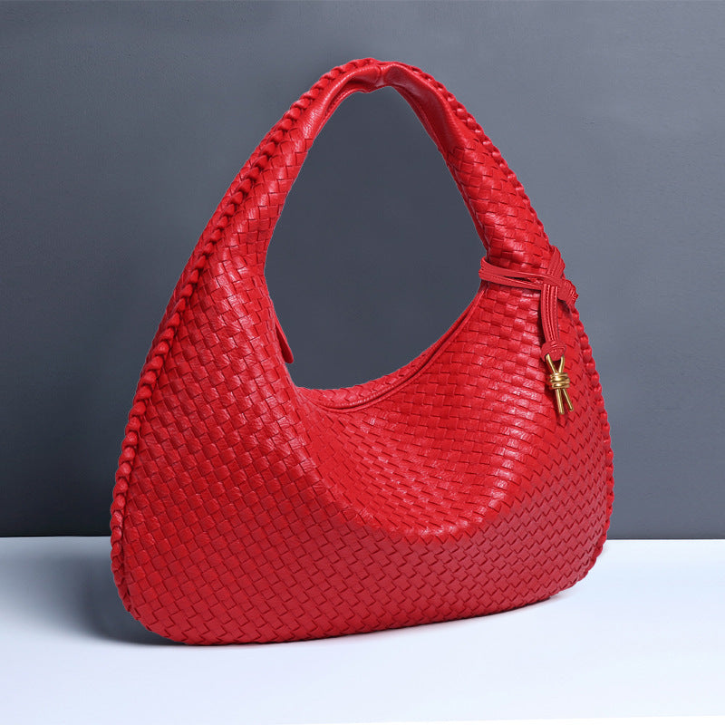 European and American New Crescent Women's Bag Fully Handwoven Handheld Dumpling Bag Fashionable Versatile European and American Style Single Shoulder Underarm Bag
