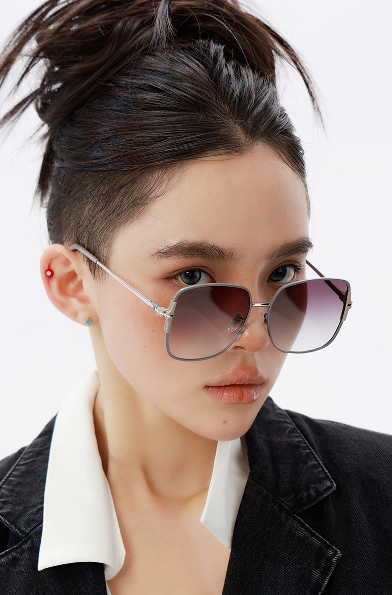 2025New European and American Fashion Square Frame Polarized Sunglasses for Women High-end Outdoor Sun Protection Sunglasses Wholesale