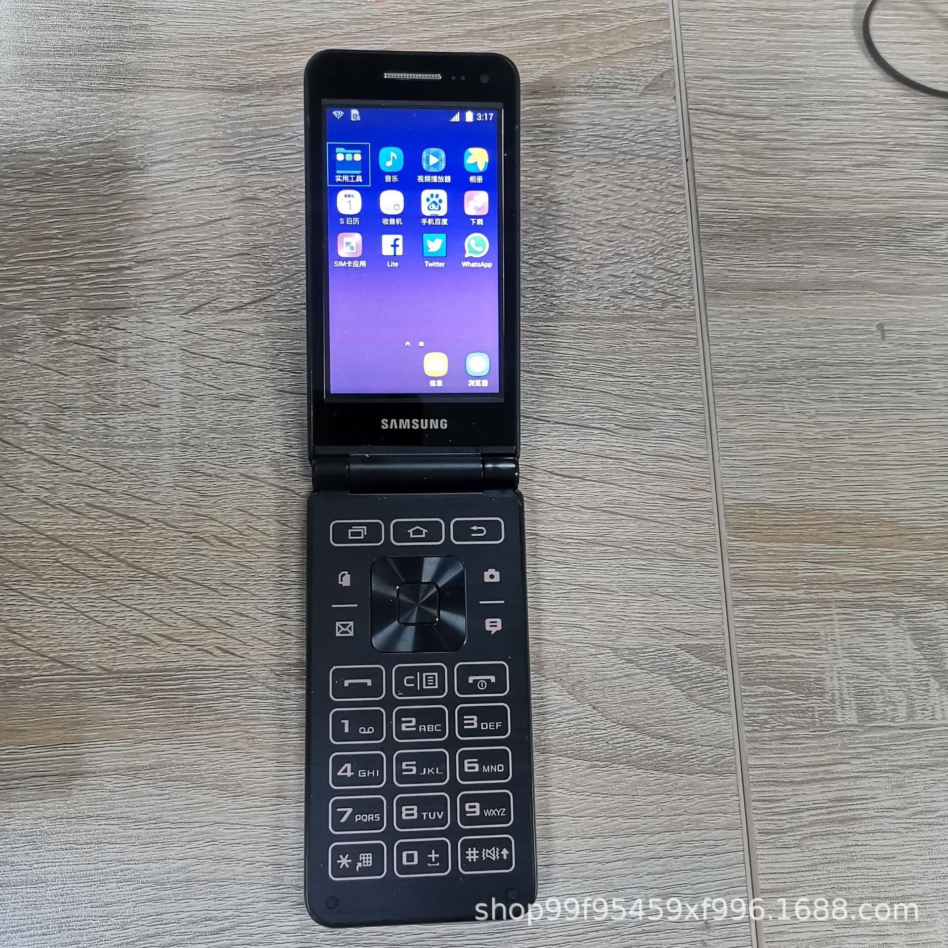 Specially designed for large buttons3G Flip Cover Phone for Students and Elderly with Button Function, Long Battery Life