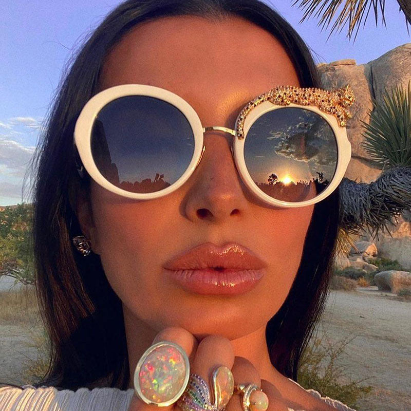 2025New Anti-Blue Light Glasses for Women Leopard Head Diamond-Studded European and American Round Frame Sunglasses Trendy Large Frame Sunglasses High-End Feel