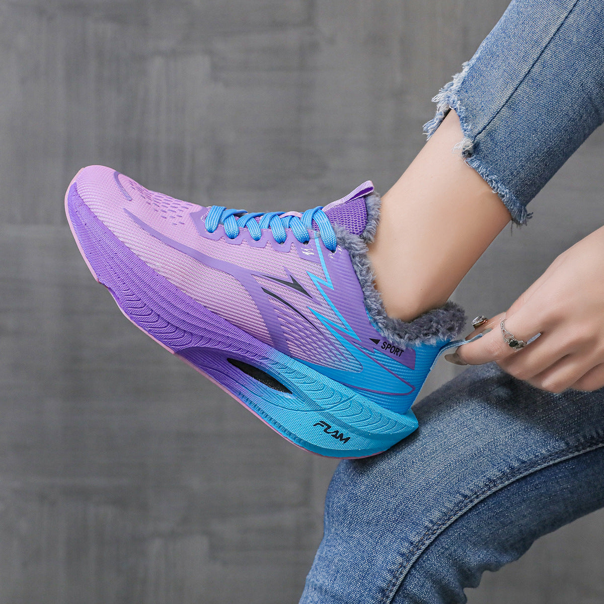 New Feiran Real Explosive Carbon Plate Lightweight Cushioning Couple Sports Shoes with Fleece Lining, Warm, Comfortable, Non-Slip, Wear-Resistant Running Shoes