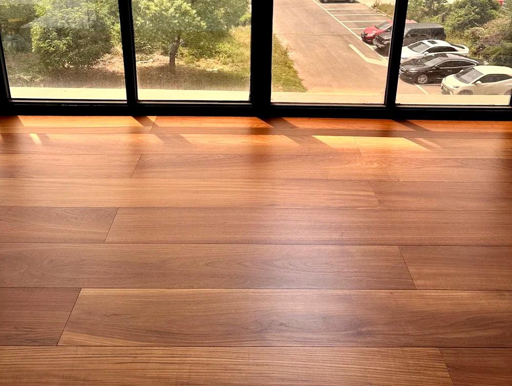 18mm Multi-Layer Engineered Teak Flooring Customizable Hardwood Panels UV Coated Waterproof Anti-Slip Exterior