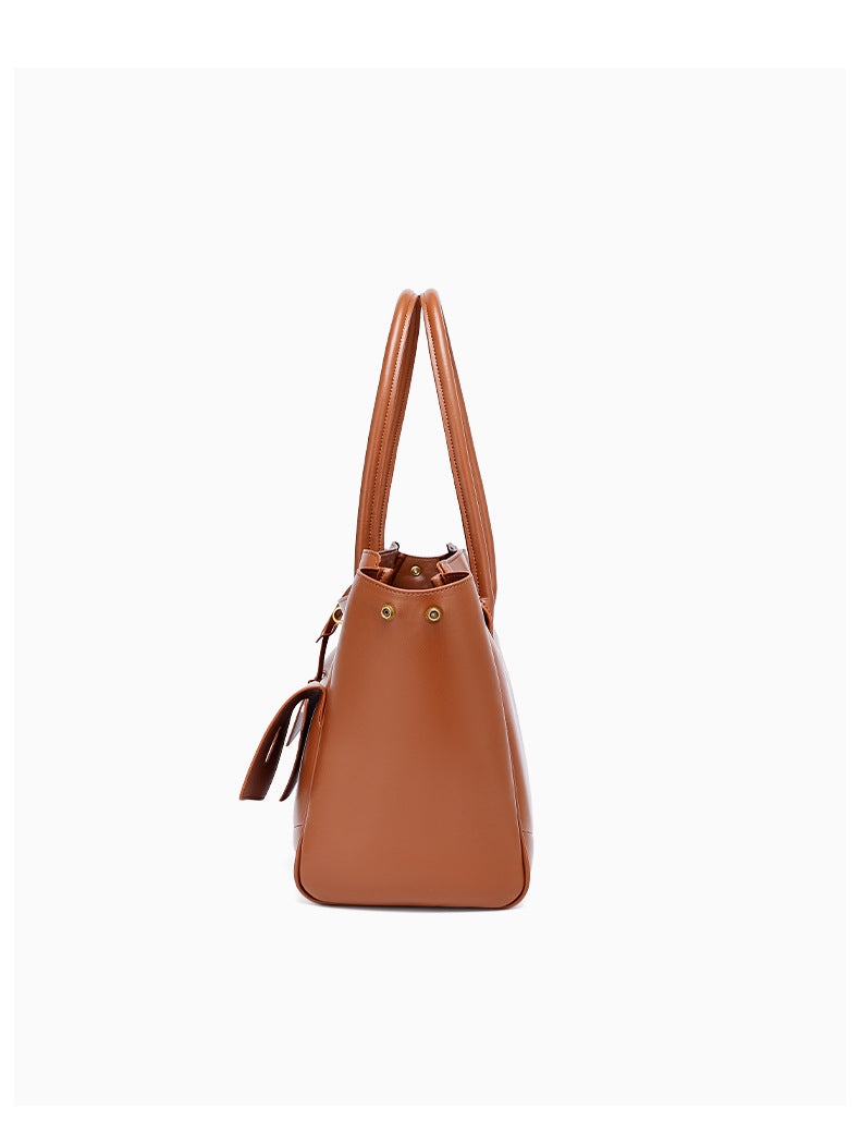 European and American Retro Large Capacity Commuter Tote Bag for Women, Fashionable Women's Bag with High-end Feel, Single Shoulder Underarm Handbag