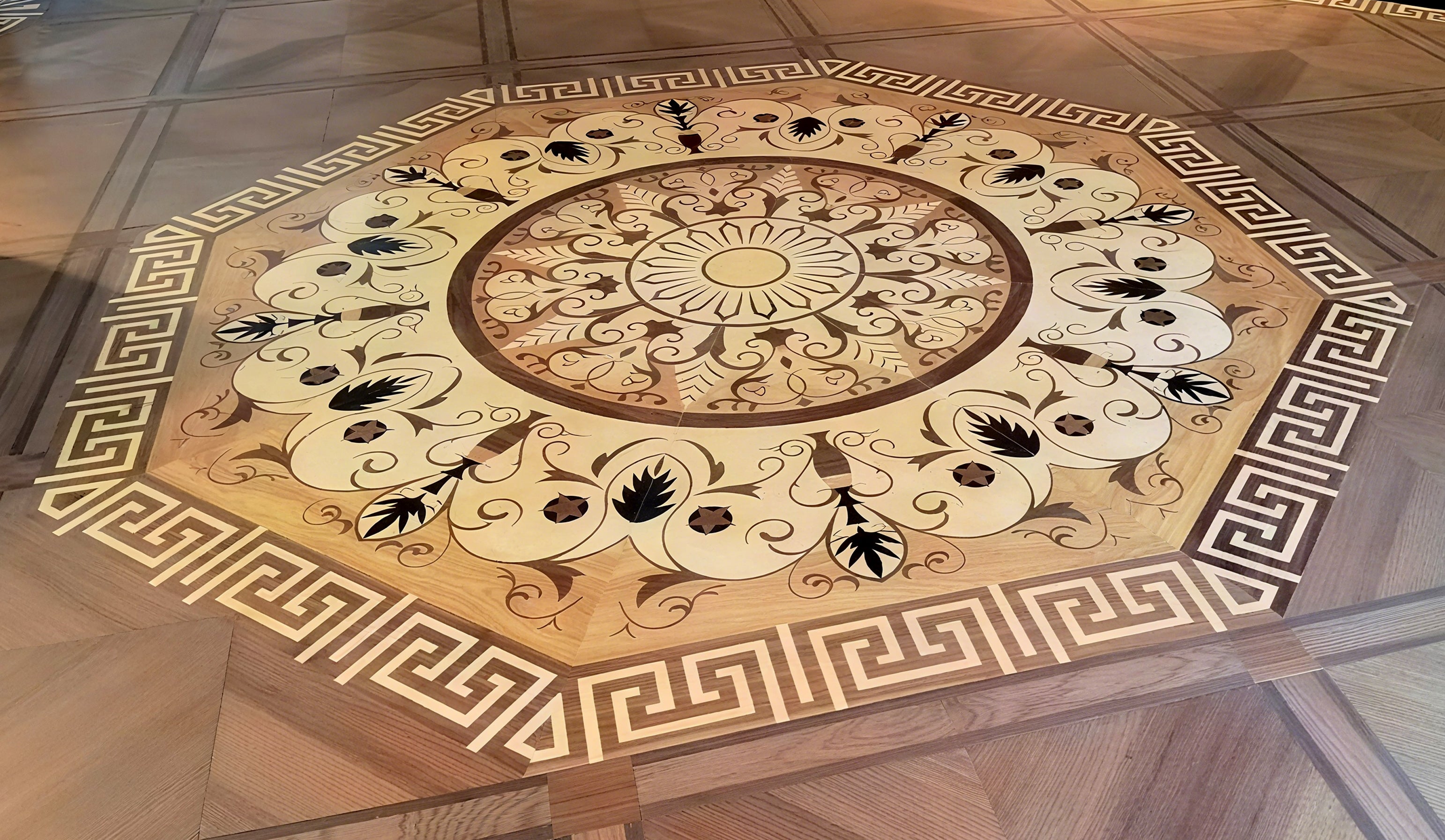 15mm Custom Multi-Layer White Oak Parquet Flooring | Waterproof Engineered Decorative Panels for Exterior Outdoor Basement Use