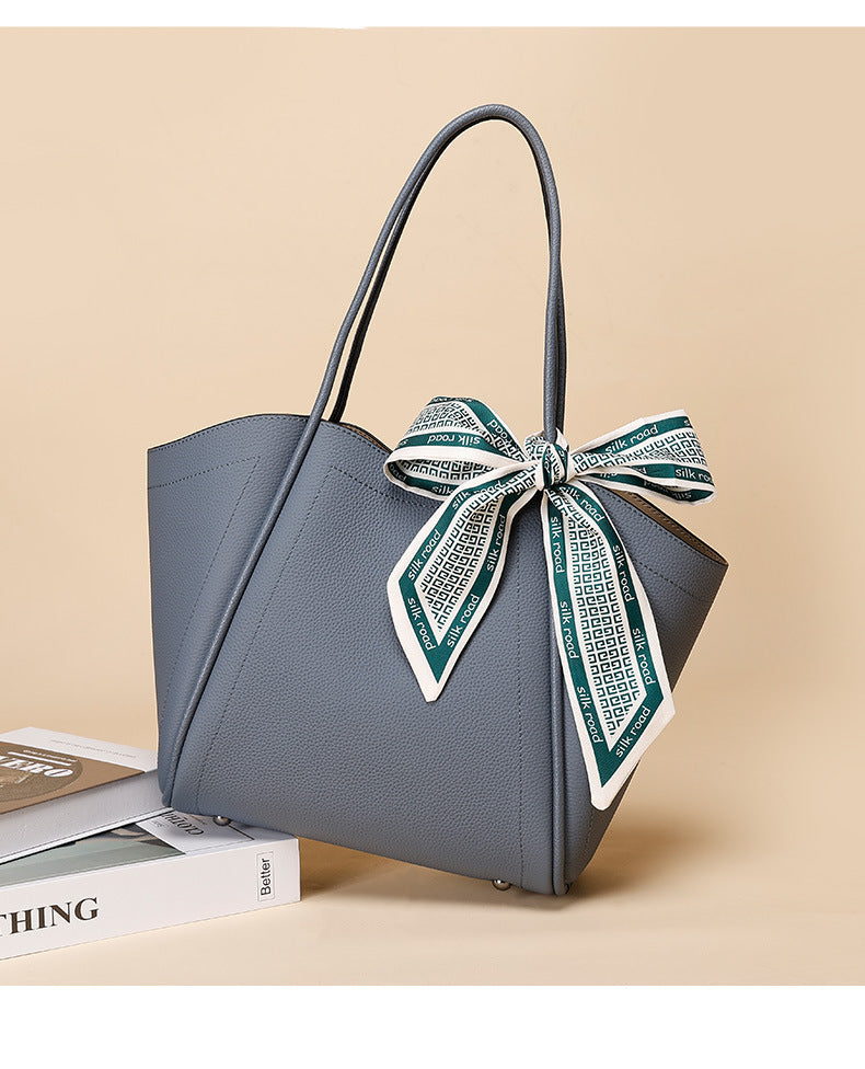 European and American Versatile Wing Bag for Women, Large Capacity Scarf Fashion Women's Bag, Light Luxury Texture Single Shoulder Underarm Bag