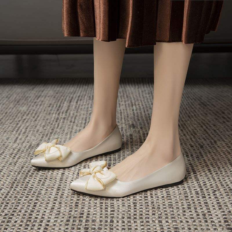 Red Wedding Shoes Bow2025New Women's Single Shoes Spring Autumn Versatile Shallow Mouth Pointed Toe Flat Bride Bridesmaid Shoes Trendy