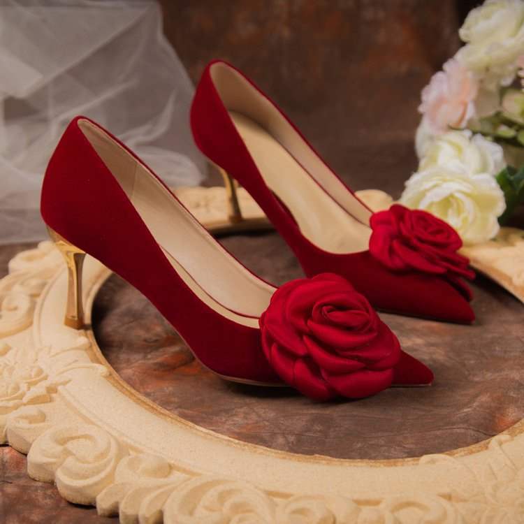 Comfortable French Fairy Red Rose Wedding Shoes Bride Shoes Elegant Satin Thin Heel Pointed High Heels for Women