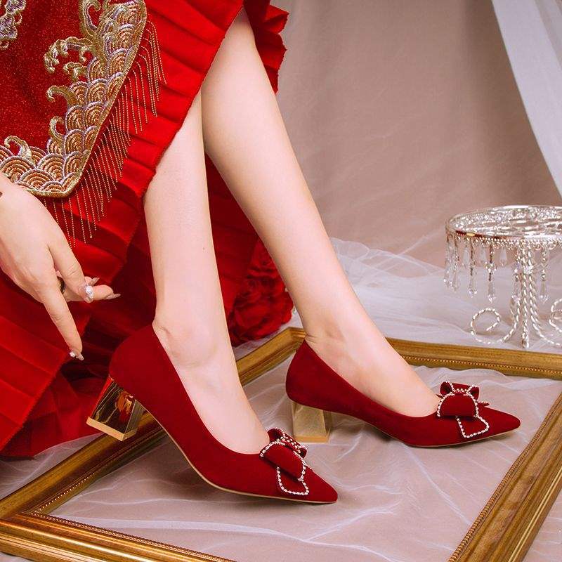 Wedding Shoes for Women Bride Low Heel Chinese Style Xiuhe Wedding Dress Two-Way Toast Red High Heel Maternity3Flat shoes that don't tire your feet