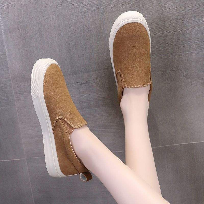 2025New Thick-Soled Loafers Soft Sole Slip-On Fashion Versatile Men's Shoes