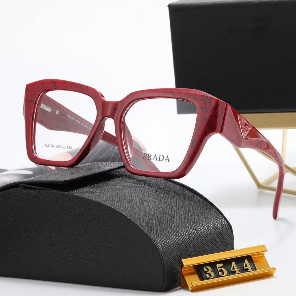 2023New European and American Fashion Show Small Frame Sunglasses for Women Trendy Sunglasses sunglasses3544