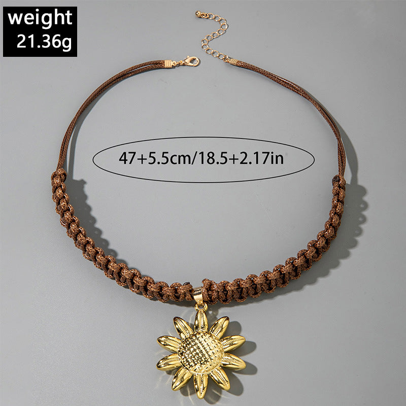 European and American Metal Ocean Style Starfish Pendant Necklace Jewelry Personality Exaggerated Star Beach Vacation Necklace for Women