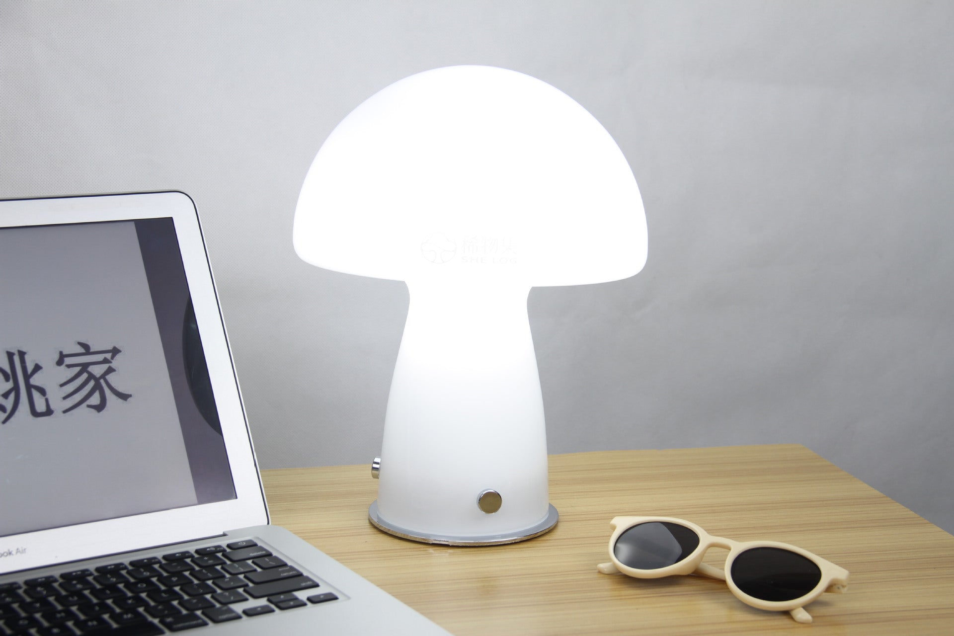 Bauhaus Table Lamp Nordic Minimalist Bedroom Mushroom Lamp Creative Yellow White Bauhaus Lamp Manufacturer Customization