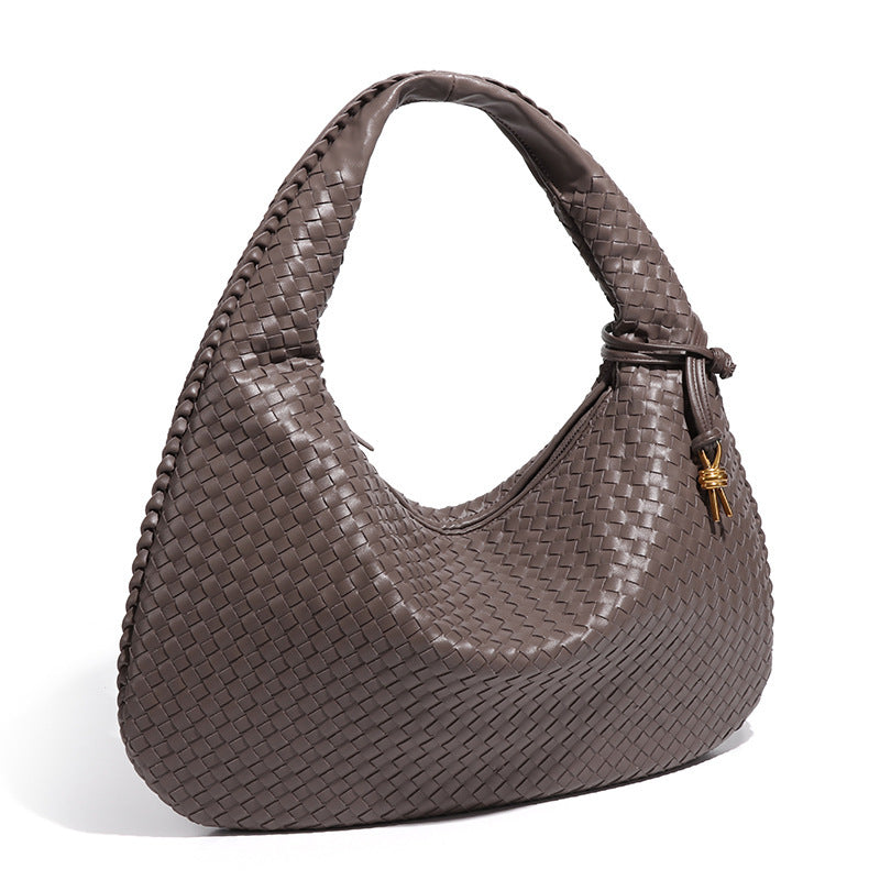 European and American New Crescent Women's Bag Fully Handwoven Handheld Dumpling Bag Fashionable Versatile European and American Style Single Shoulder Underarm Bag
