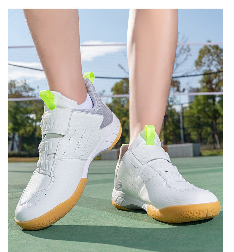 Men's Wear-Resistant Badminton Shoes Sports Shoes Large Size Couples Anti-Slip Shock Absorption Sneakers Women Breathable Lightweight Sports Shoes