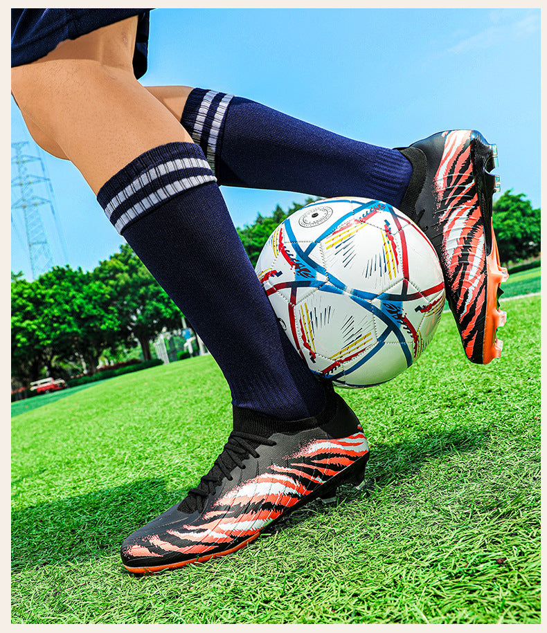 Large Size Authentic Low-Top Soccer Shoes New Wholesale Men's Training Shoes Student Soccer Shoes Spike Shoes Women's