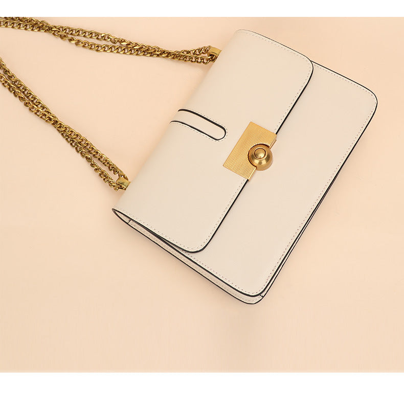 Niche Design Versatile Underarm Small Square Bag2024New Fashion Trendy Chain Shoulder Crossbody Bag for Women