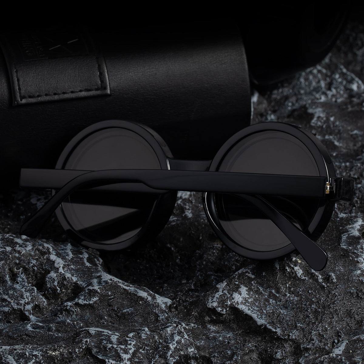 2025New nd Adjustable Sunglasses for Men, Zoom Rotating Glasses, Sun Protection Polarized Glasses, High-End Feel Sunglasses for Women