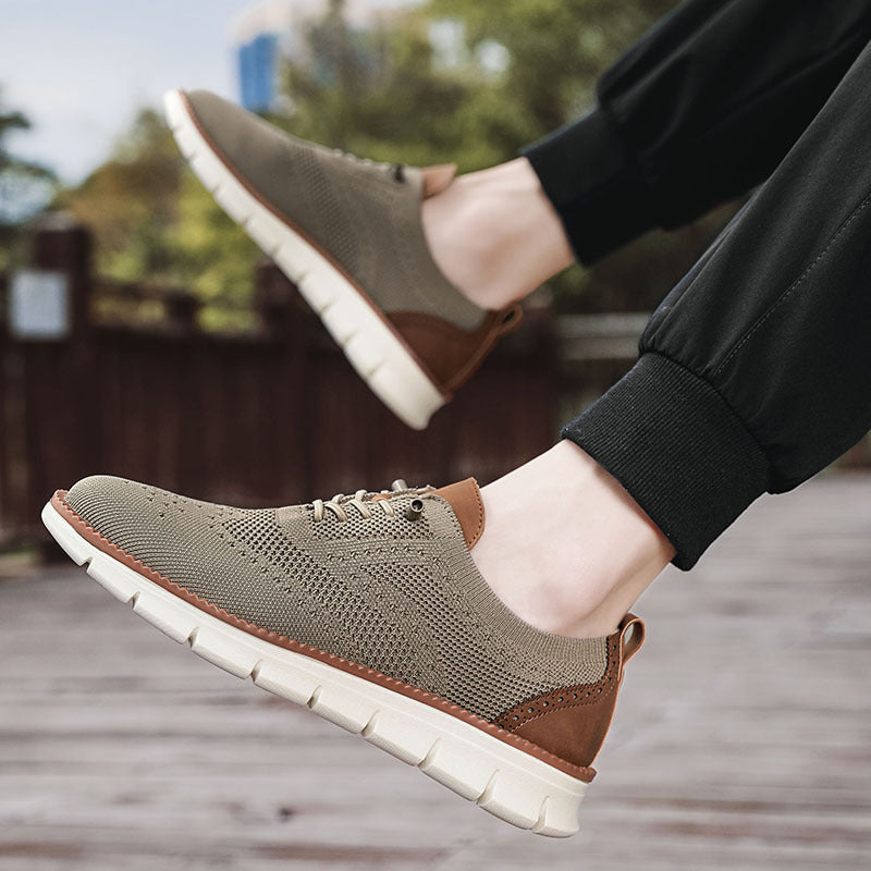 2025New Large Size Flyknit Casual Trendy Shoes Men's Brogue Carved Loafers Executive Business Shoes