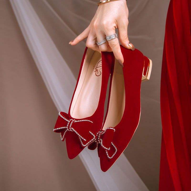 Wedding Shoes for Women Bride Low Heel Chinese Style Xiuhe Wedding Dress Two-Way Toast Red High Heel Maternity3Flat shoes that don't tire your feet