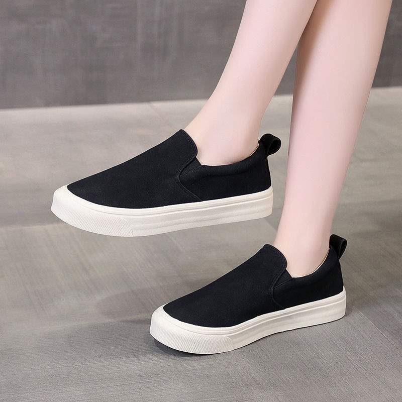2025New Thick-Soled Loafers Soft Sole Slip-On Fashion Versatile Men's Shoes