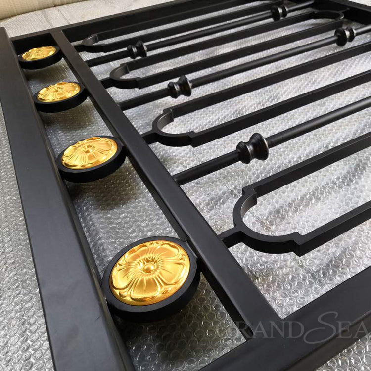 Beautiful Style Modern Aluminum Balustrade for Villa Residential Use with 12mm Tempered Glass