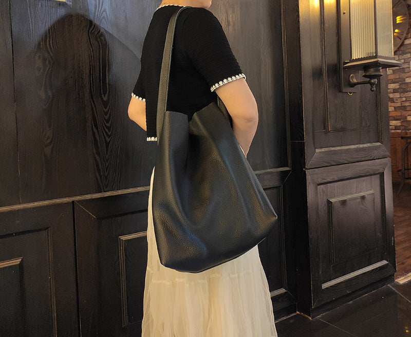 Women's Genuine Leather Underarm Bag, Large Capacity Single Shoulder Tote Bag, Top Layer Cowhide Commuter High-End Bucket Bag