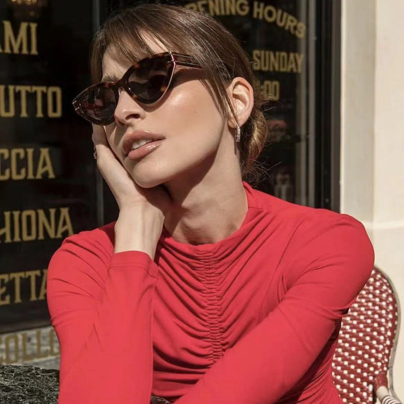 New European and American style personality cat-eye UV protection sunglasses for women ins Small Frame Sunglasses Eyewear Trendy Wholesale